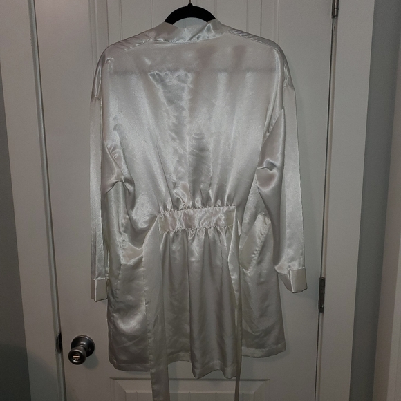 Victoria's Secret Robe, White, one size - Picture 5 of 8